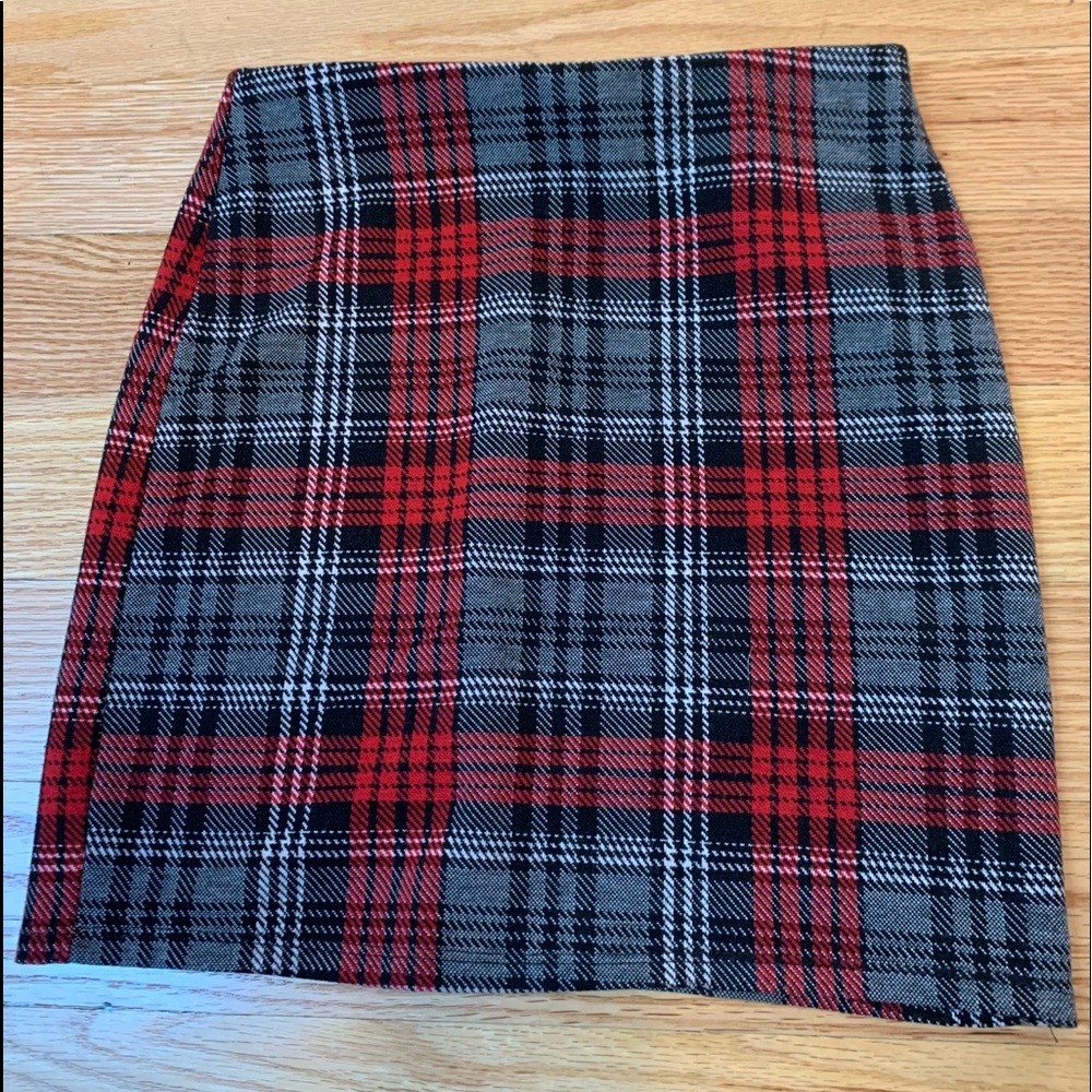 Plaid mini skirt